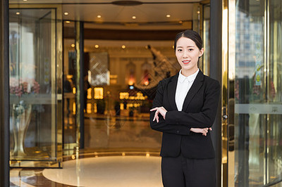 酒店管理中的接待圖片 提升客戶體驗與專業形象的關鍵